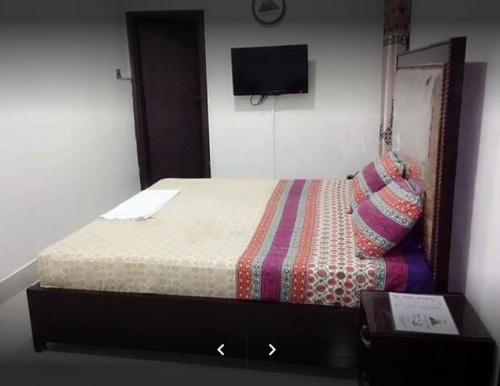 E-Town Rooms Guest House image 2