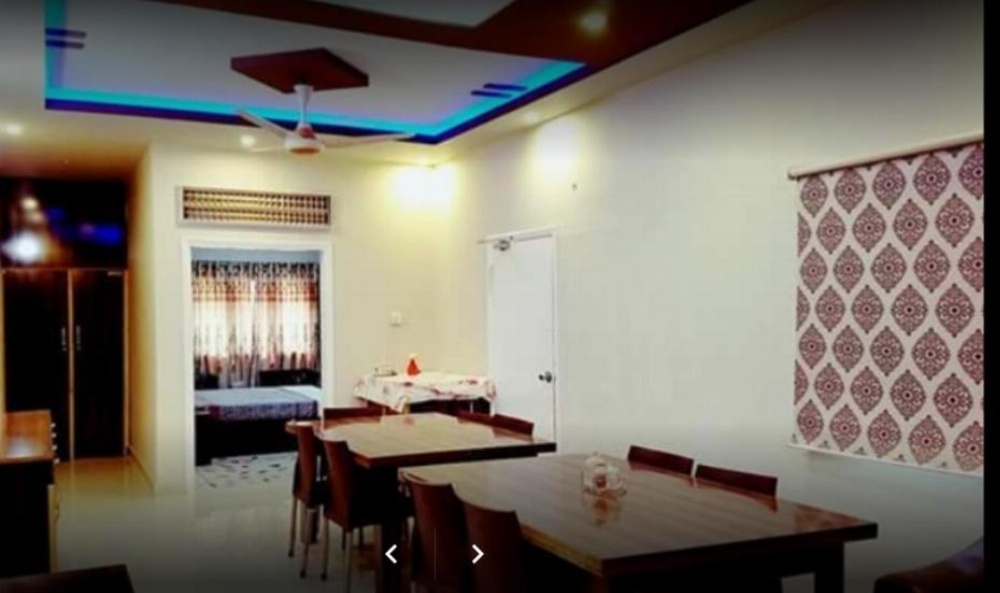 E-Town Rooms Guest House